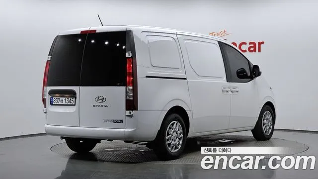 Hyundai Staria Staria Карго 3 места — Фото автомобиля 2