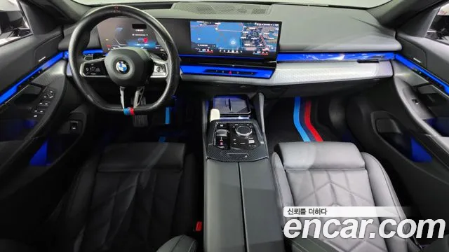 BMW 5 Series G60 — Фото автомобиля 10