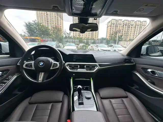 BMW 3 Series — Фото автомобиля 11