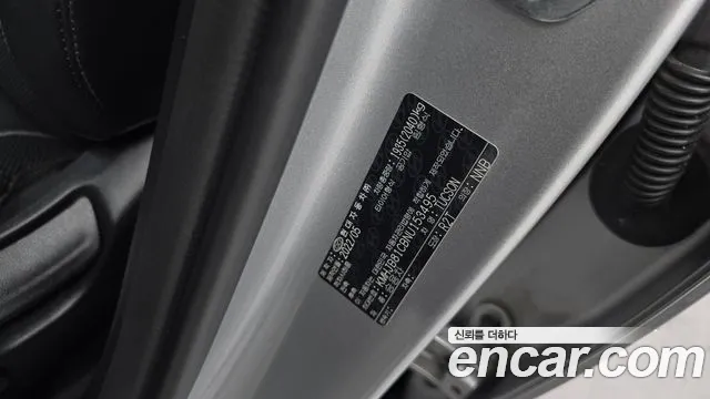 Hyundai Tucson Tucson (NX4) Дизель 2.0 2WD — Фото автомобиля 26