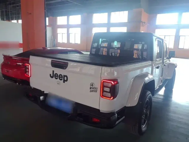 Jeep Gladiator — Фото автомобиля 6