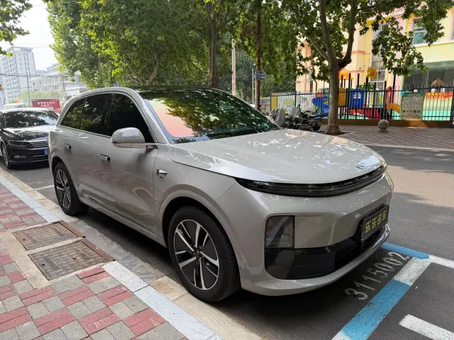 Li Auto L6 — Фото автомобиля 2