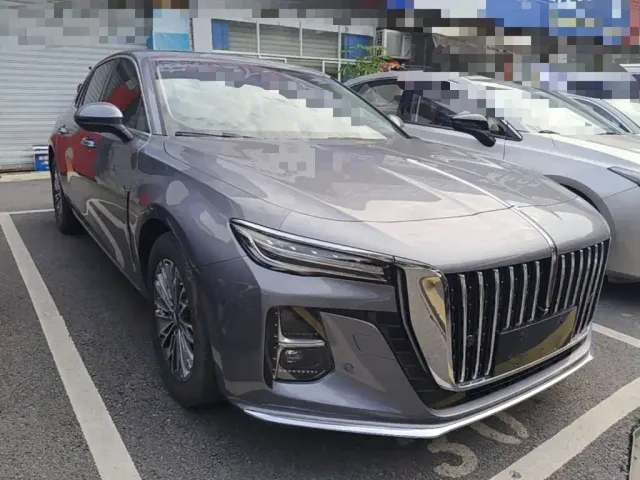 Hongqi H5 — Фото автомобиля 3
