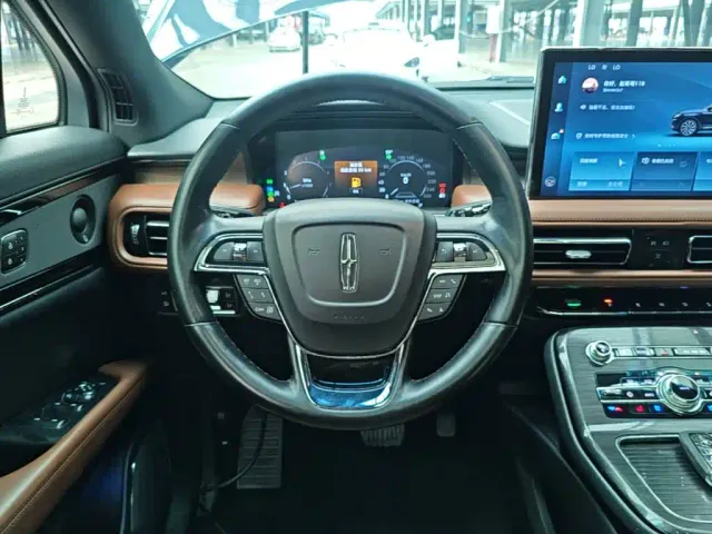 Lincoln Nautilus 2021 2.0T AWD Elegance Edition — Фото автомобиля 10