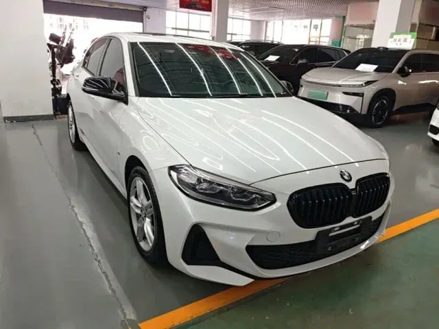 BMW 1 Series — Фото автомобиля 3