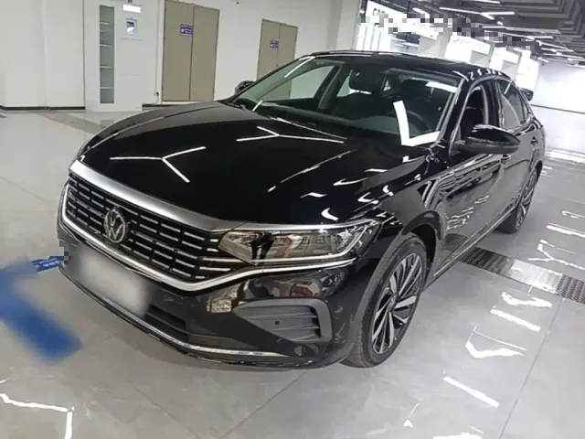 Фотография автомобиля — Volkswagen Passat