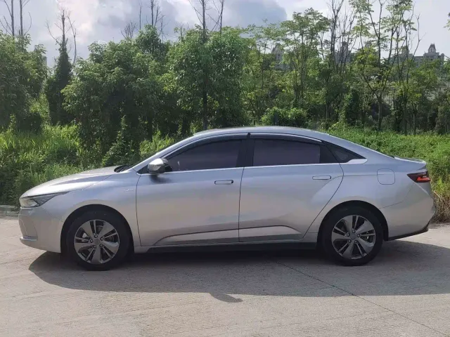 Geely Geometry A — Фото автомобиля 4
