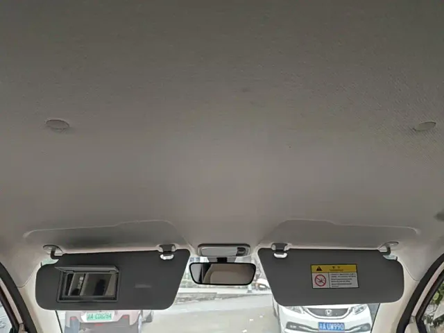 Wuling Hongguang Mini EV — Фото автомобиля 13