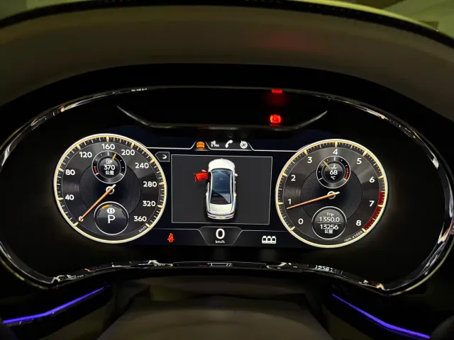 Bentley Flying Spur — Фото автомобиля 7