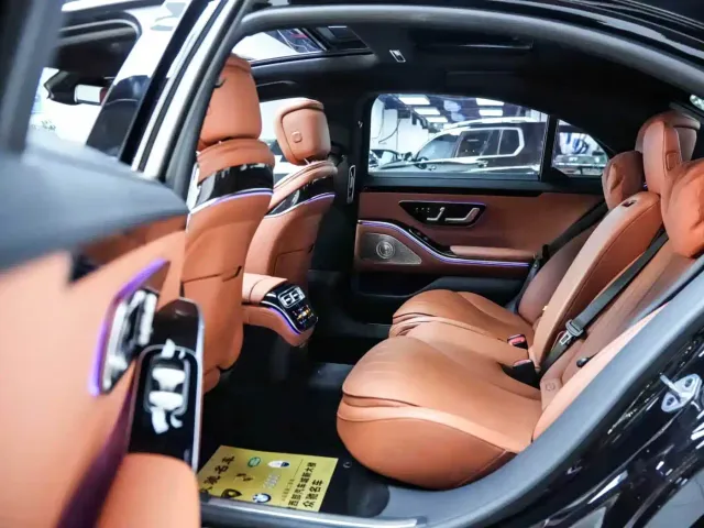 Mercedes-Benz S-Class — Фото автомобиля 4
