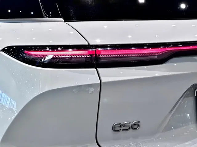 Nio ES6 — Фото автомобиля 6