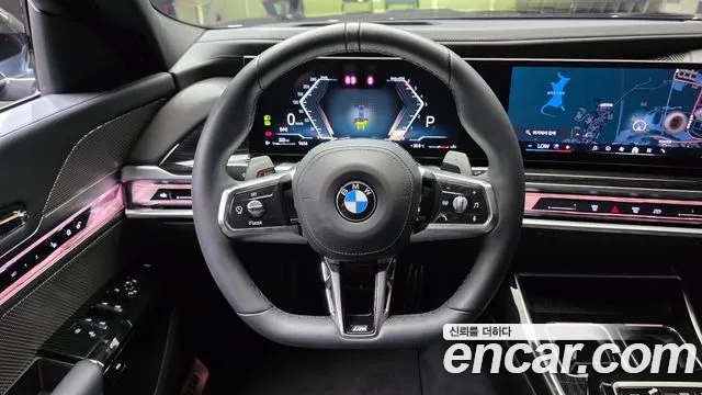 BMW 7-Series — Фото автомобиля 13