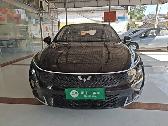Wuling Starlight — Фото автомобиля 2