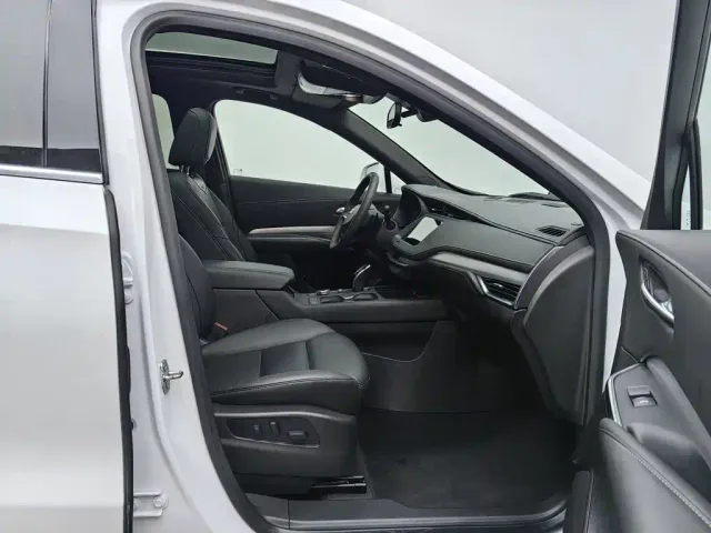 Cadillac XT4 — Фото автомобиля 23