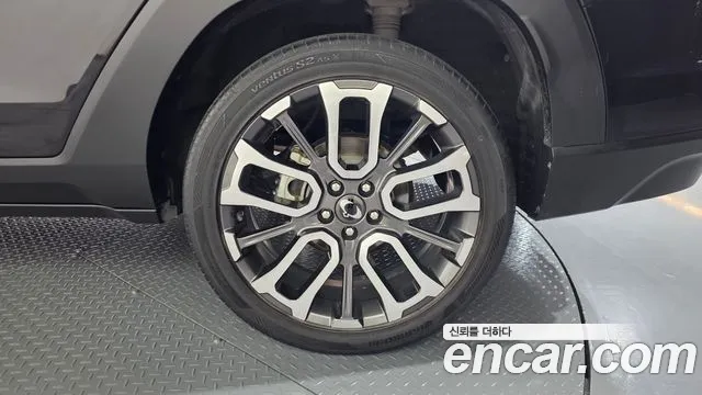 KGM Torres — Фото автомобиля 6