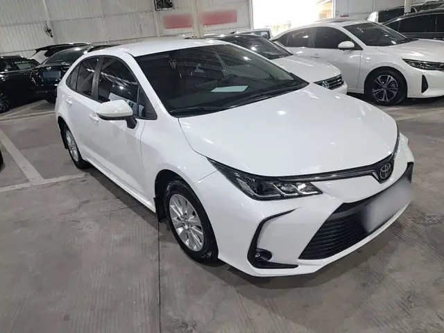 Toyota Corolla — Фото автомобиля 3
