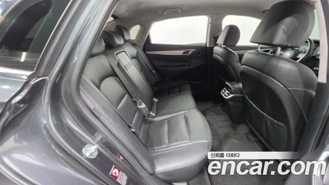 Hyundai Grandeur New — Фото автомобиля 30