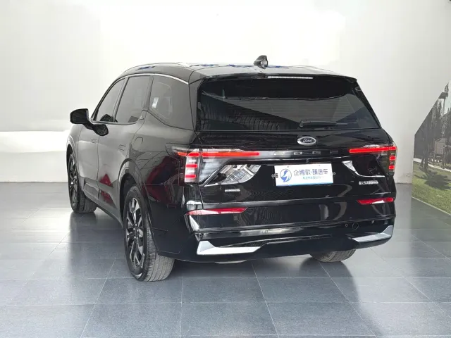 Ford Edge — Фото автомобиля 6