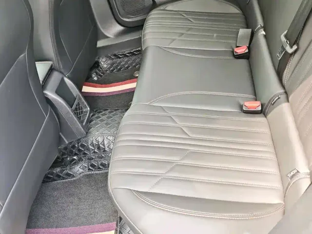 Peugeot 2008 — Фото автомобиля 11