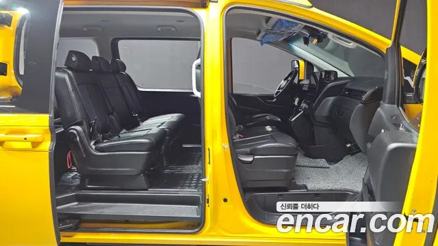 Hyundai Staria — Фото автомобиля 16