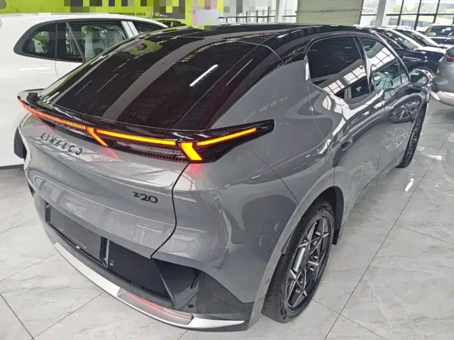 Lynk & Co Z20 — Фото автомобиля 6