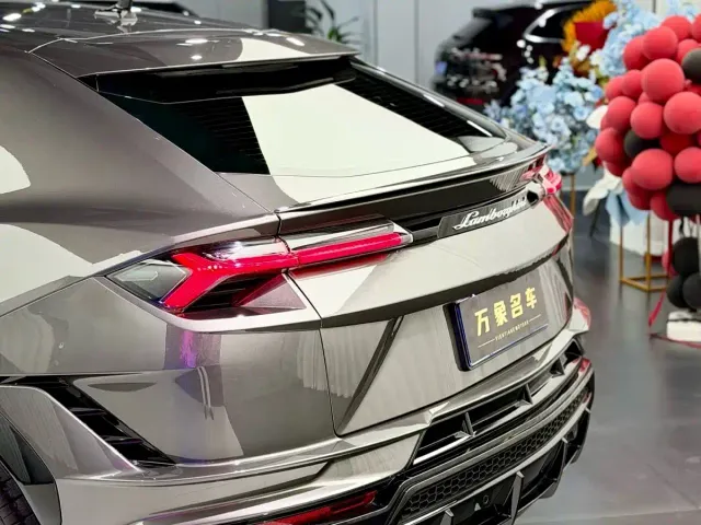 Lamborghini Urus — Фото автомобиля 15
