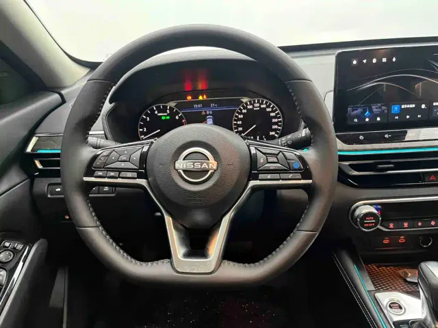 Nissan Teana — Фото автомобиля 8