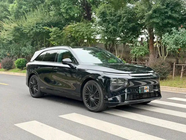 Xpeng G9 — Фото автомобиля 3