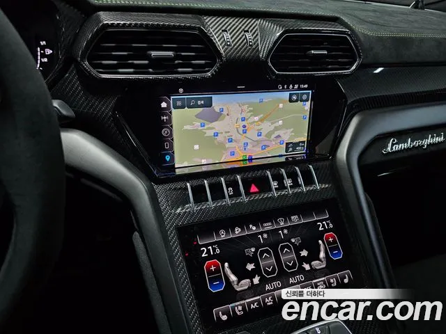Lamborghini Urus — Фото автомобиля 12