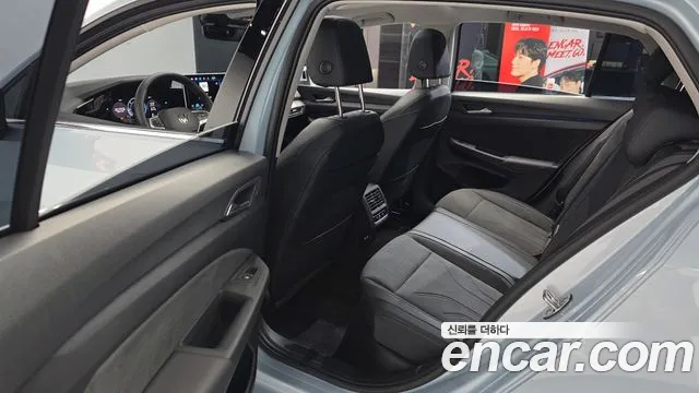 Volkswagen Golf Golf 8 поколение 2.0 TDI Prestige — Фото автомобиля 25