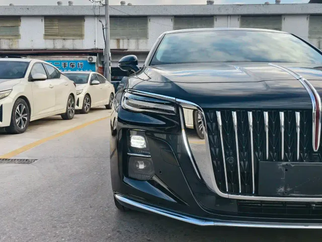 Hongqi H5 — Фото автомобиля 4