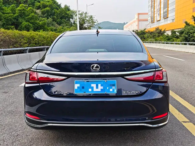 Lexus Lexus ES 2024 200 Premium Edition — Фото автомобиля 5