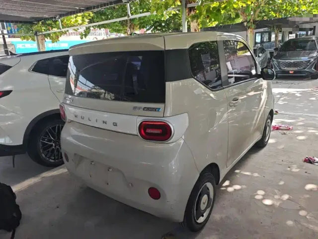 Wuling Hongguang Mini EV — Фото автомобиля 6