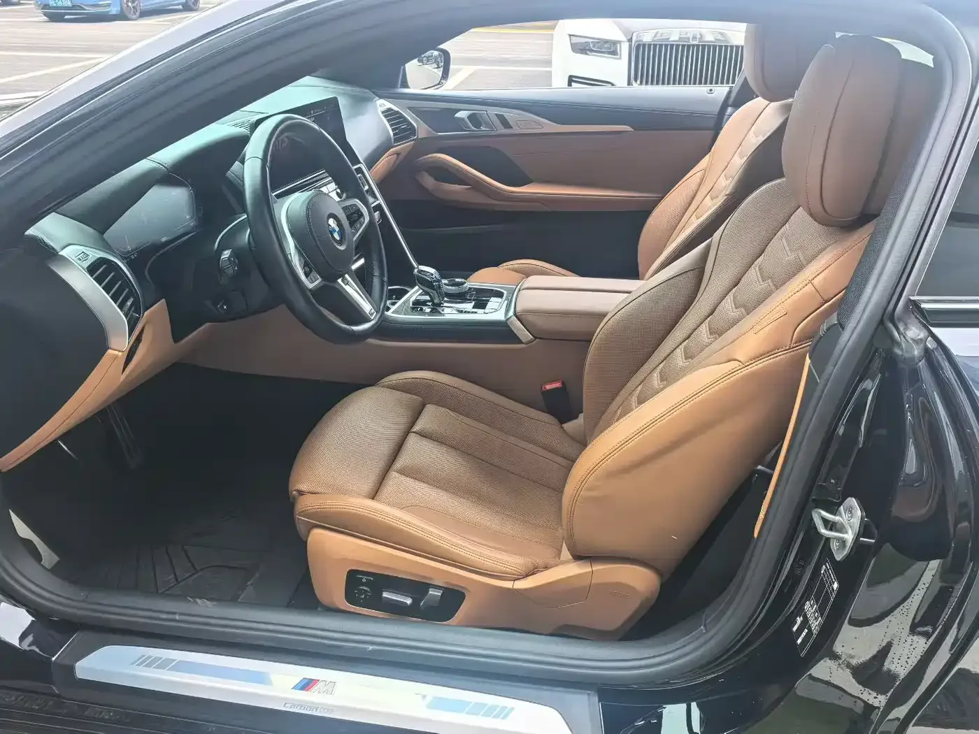 BMW BMW 8 Series 2022 840i Coupe M Sport Package — Фото автомобиля 5