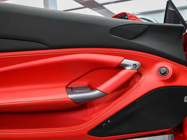 Ferrari F8 — Фото автомобиля 20