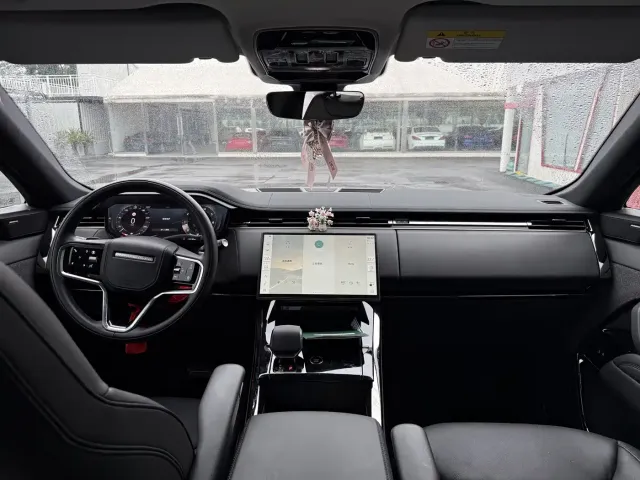 Land Rover Range Rover Sport — Фото автомобиля 9