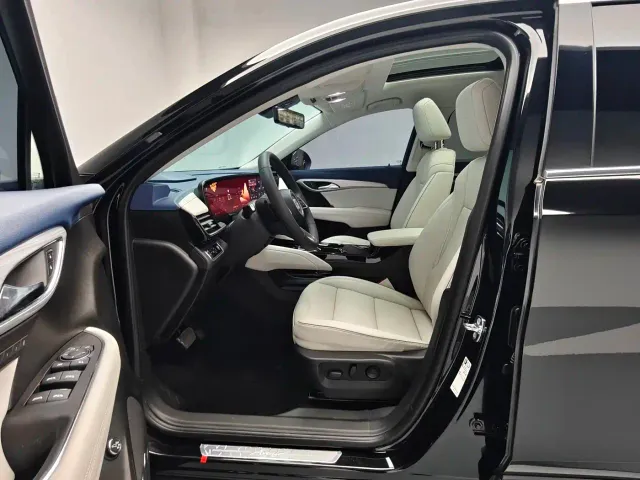 Buick Envision Plus — Фото автомобиля 12