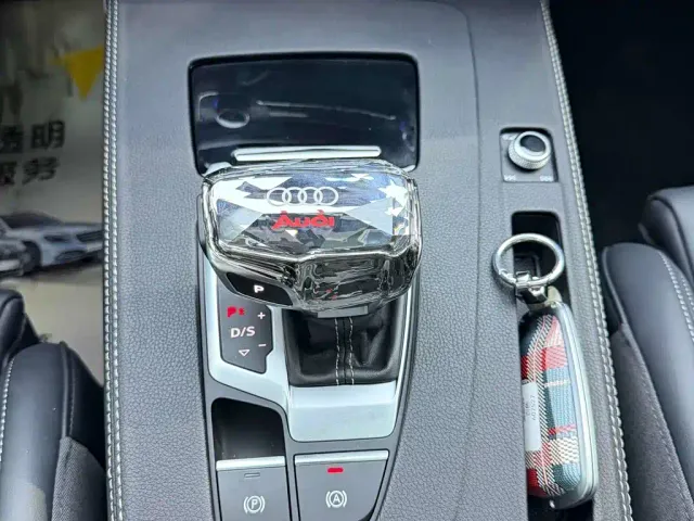Audi Q5L — Фото автомобиля 20