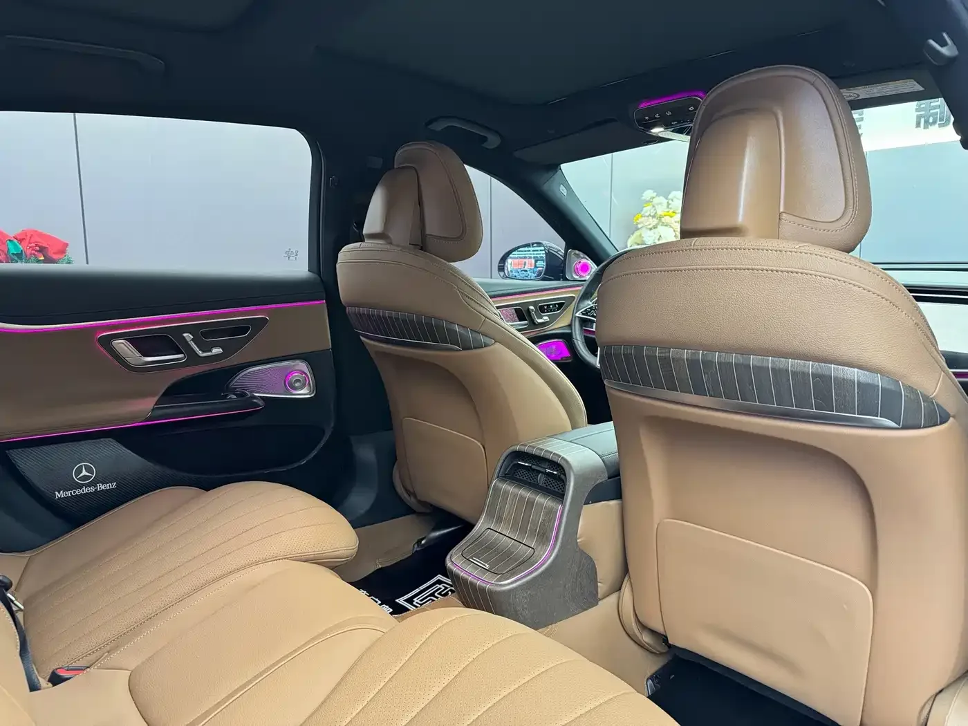 Mercedes-Benz Mercedes-Benz E-Class 2024 Model E 300 L Luxury — Фото автомобиля 9
