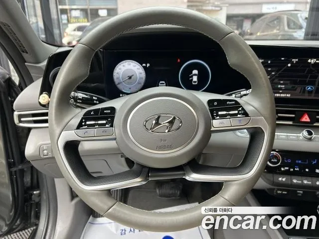 Hyundai Avante CN7 — Фото автомобиля 5