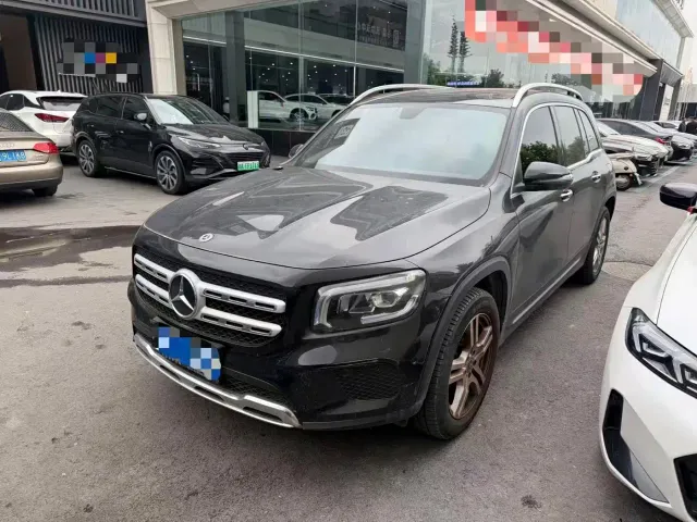 Фотография автомобиля — Mercedes-Benz GLB-Class