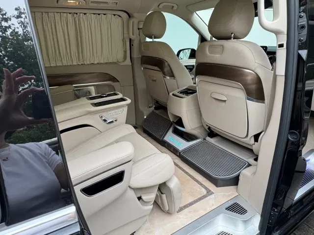 Mercedes-Benz V-Class — Фото автомобиля 29