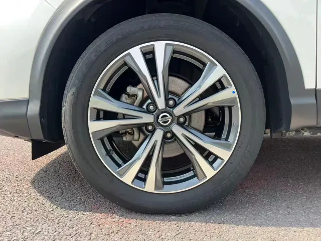 Nissan Qashqai — Фото автомобиля 18