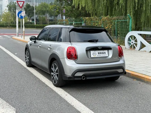 MINI Hatch — Фото автомобиля 6