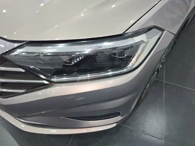 Volkswagen Sagitar — Фото автомобиля 23