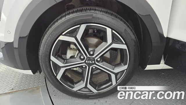 Kia Niro The All New Niro Signature — Фото автомобиля 5