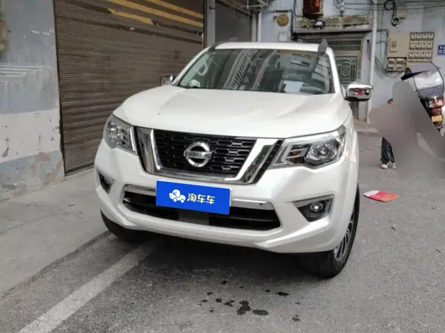 Nissan Terra — Фото автомобиля 2