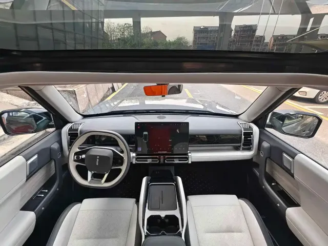 iCAR 03 — Фото автомобиля 6