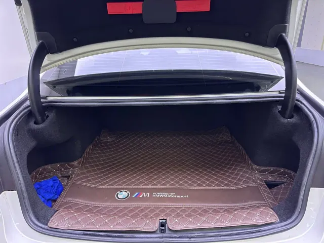 BMW BMW 3 Series 2024 325Li M Sport Shadowline Package — Фото автомобиля 14