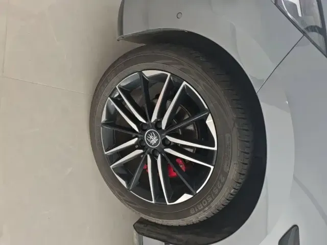 BYD Qin L 2025 EV 545KM Cloud Chariot Edition — Фото автомобиля 22